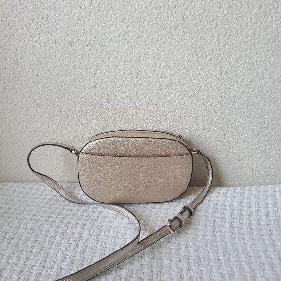 Kate Spade Gold Crossbody Bag with Minimalist Design - Picture 2 of 8